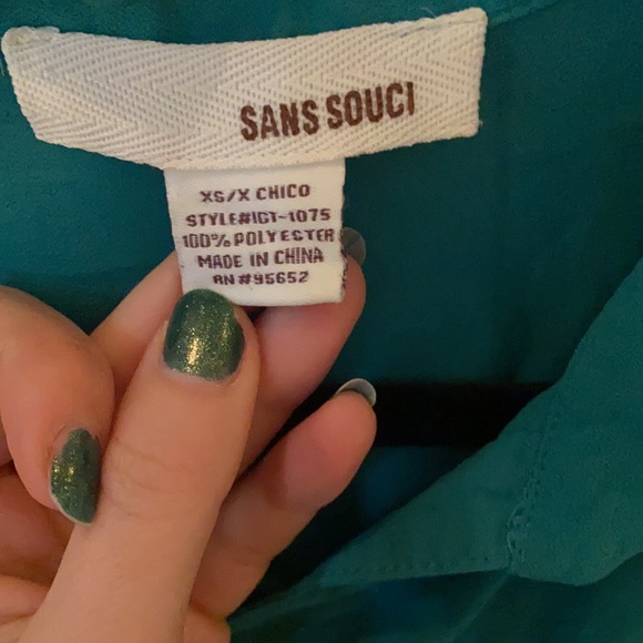 Women’s Tops 3 for $10!! green blouse - Picture 2 of 2